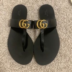 Gucci double G sandals!